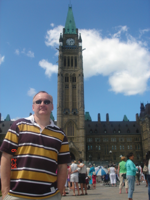 Dave is an online English teacher that traveled to Ottawa